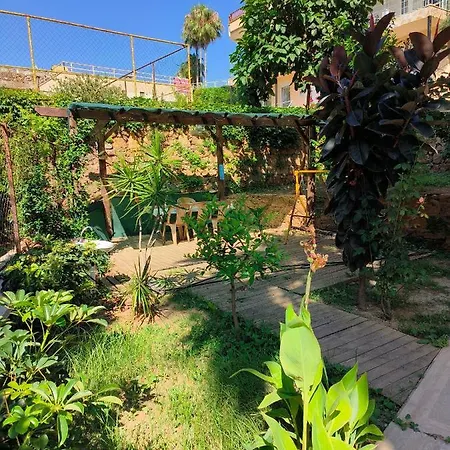 Green Garden 5b Apartment